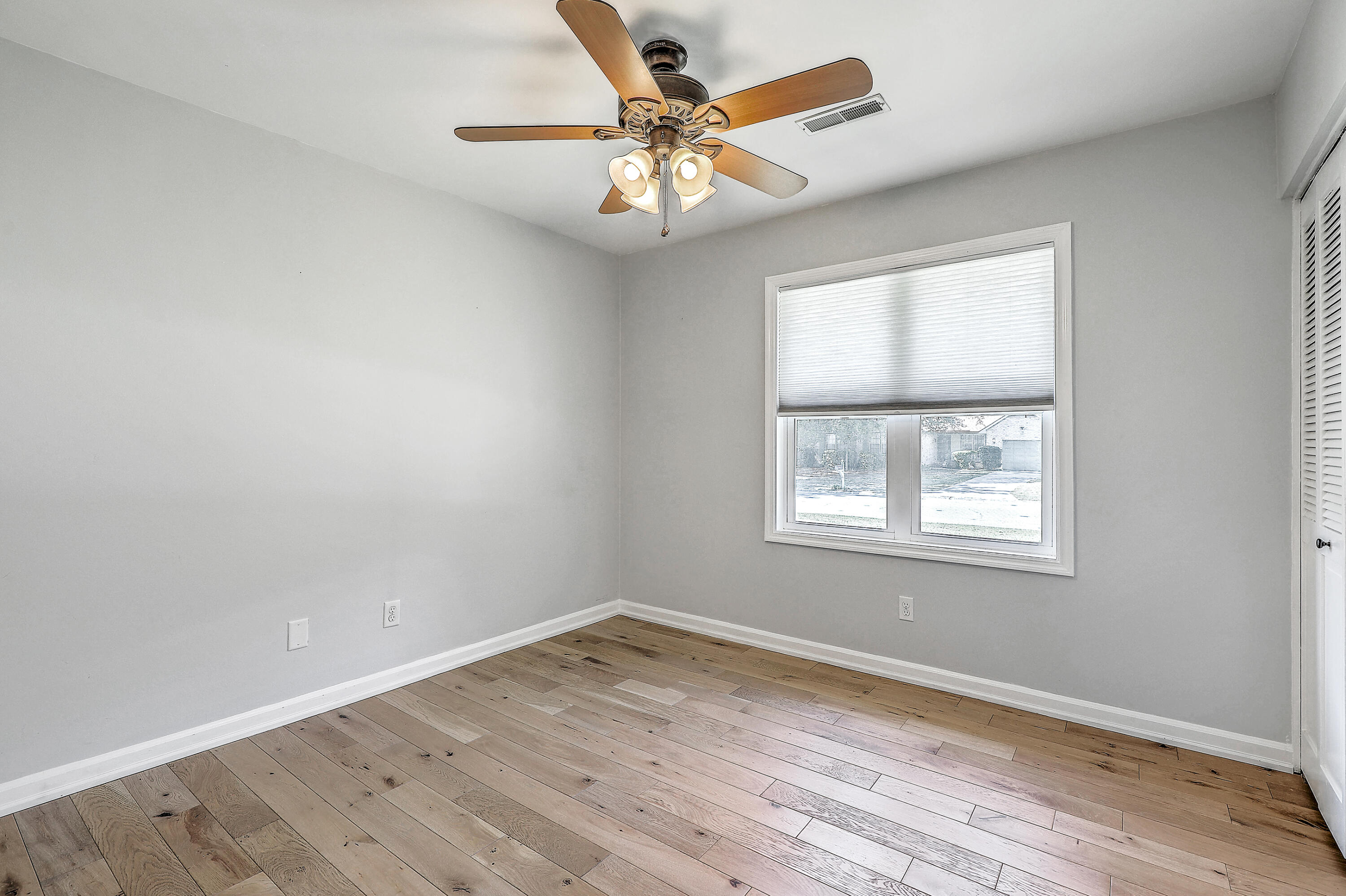 1288 Old Colony Road Mount Pleasant, SC 29464 - Photo 24 of 41 Guest Room 1