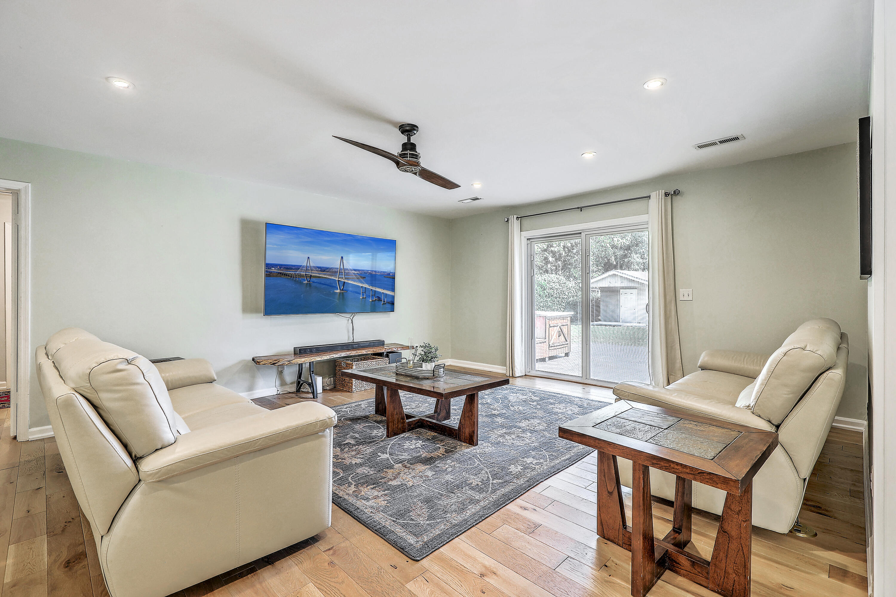 1288 Old Colony Road Mount Pleasant, SC 29464 - Photo 4 of 41 Living Room