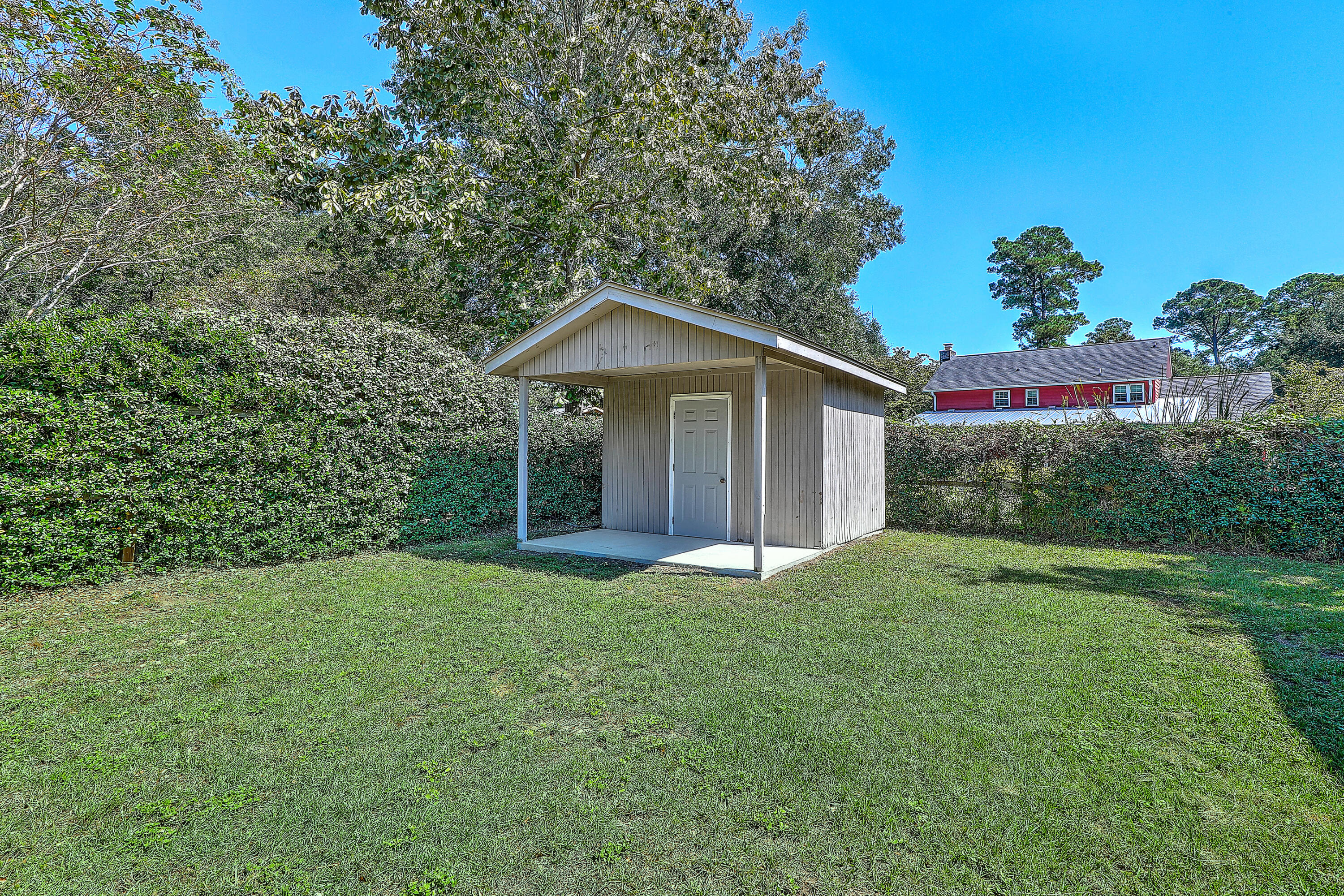 1288 Old Colony Road Mount Pleasant, SC 29464 - Photo 41 of 41 Backyard
