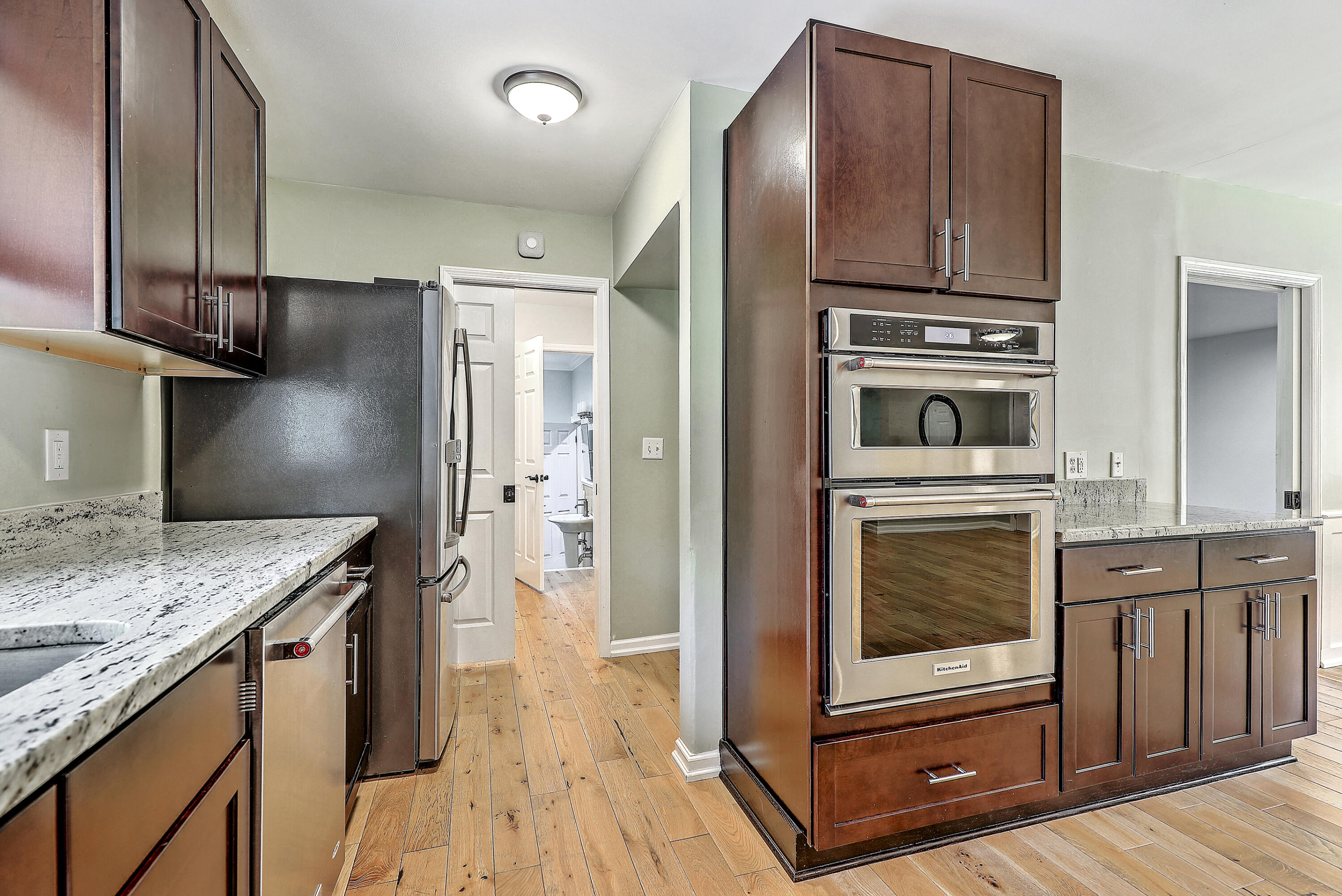 1288 Old Colony Road Mount Pleasant, SC 29464 - Photo 7 of 41 Kitchen