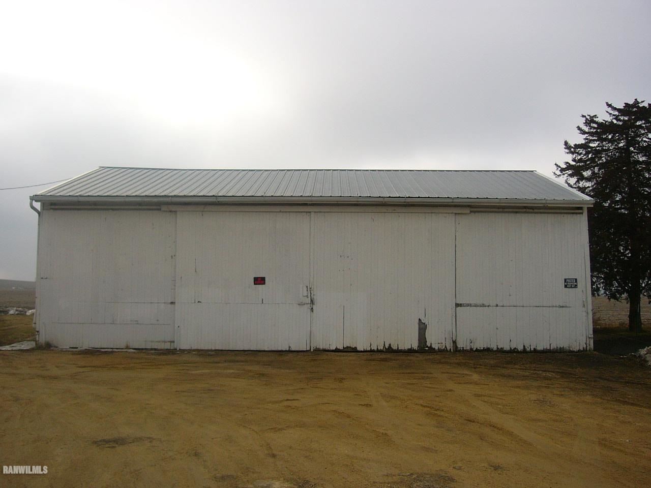 682 North Kent Road Kent, IL 61044 - Photo 9 of 13 a view of a garage