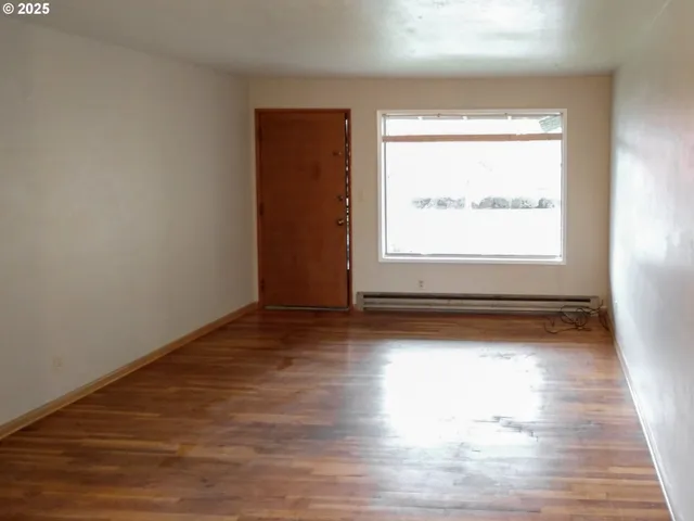 $725,000 | 923 South Fir Street, Canby, OR 97013