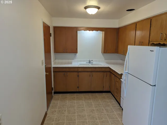 $725,000 | 923 South Fir Street, Canby, OR 97013