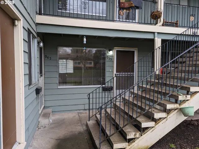 $725,000 | 923 South Fir Street, Canby, OR 97013