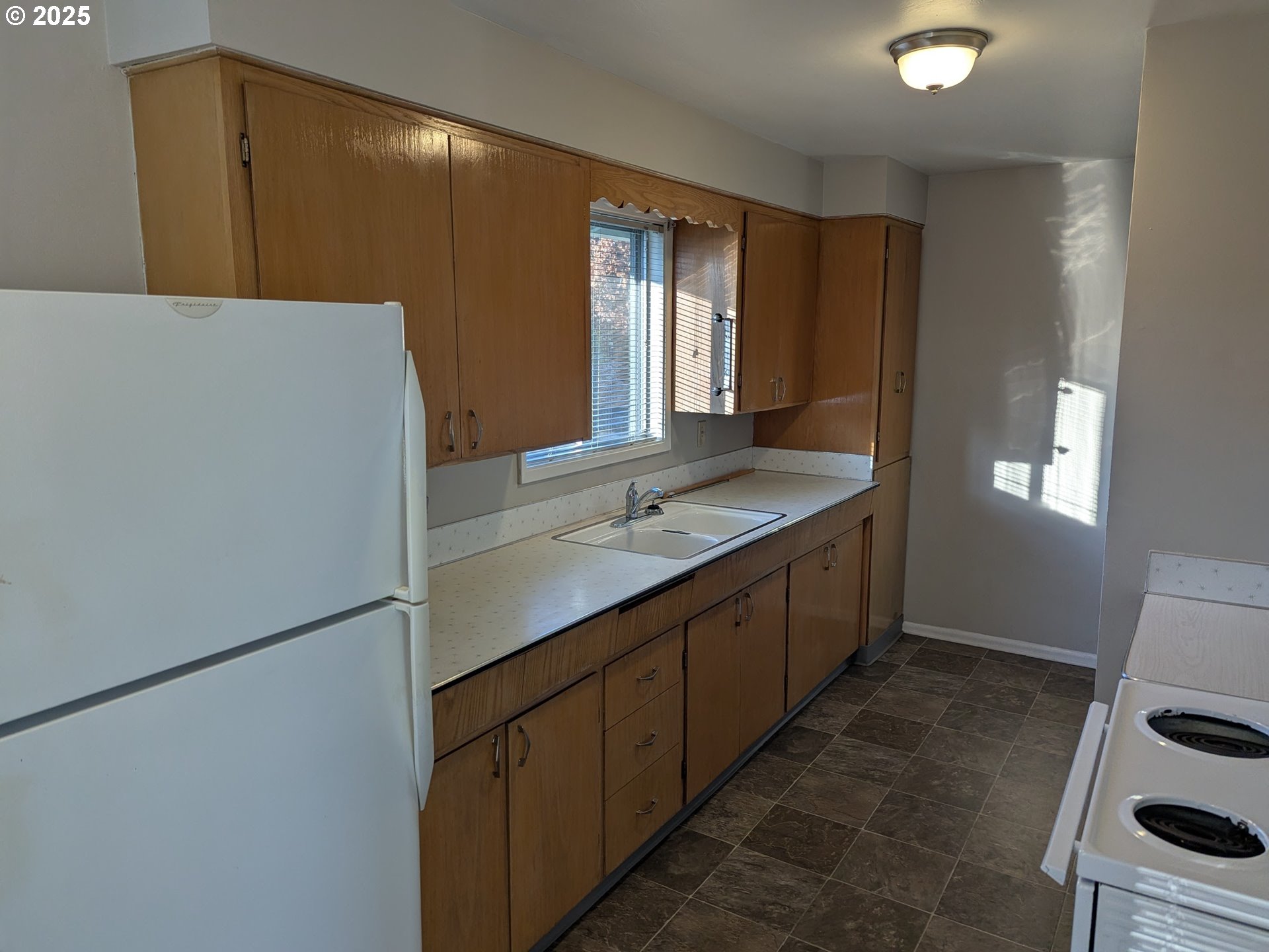 923 South Fir Street Canby, OR 97013 - Photo 36 of 48