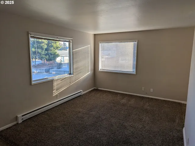 $725,000 | 923 South Fir Street, Canby, OR 97013