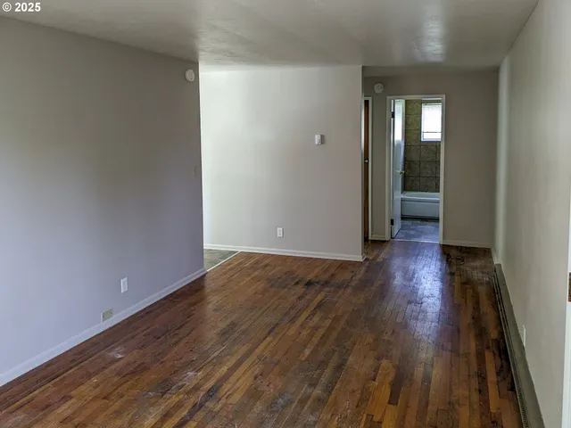 $725,000 | 923 South Fir Street, Canby, OR 97013