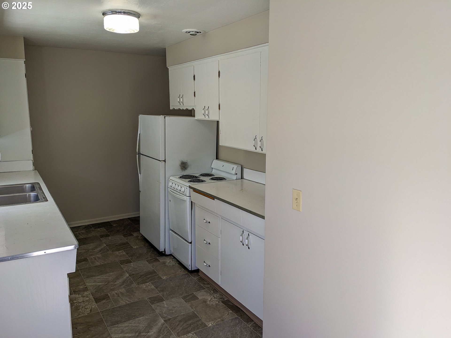 923 South Fir Street Canby, OR 97013 - Photo 47 of 48