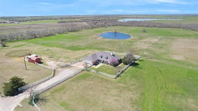 a view of a outdoor space