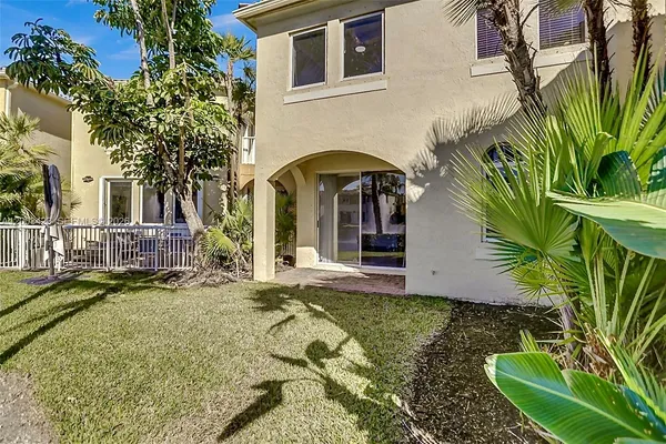 $7,800 | 21032 Northeast 32nd Avenue, Unit 21032, Aventura, FL 33180