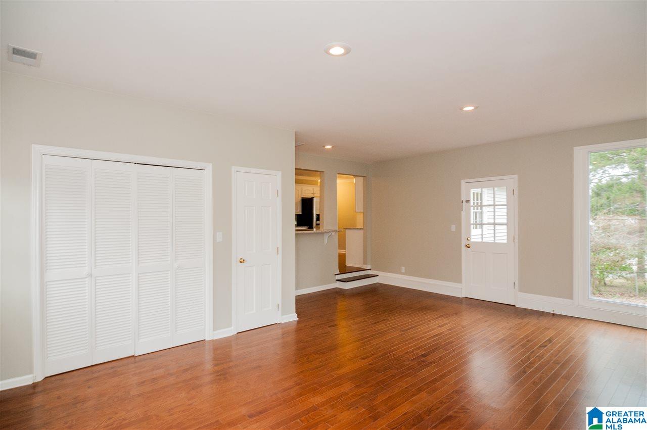 2207 Oak Ridge Circle Birmingham, AL 35226 - Photo 17 of 37