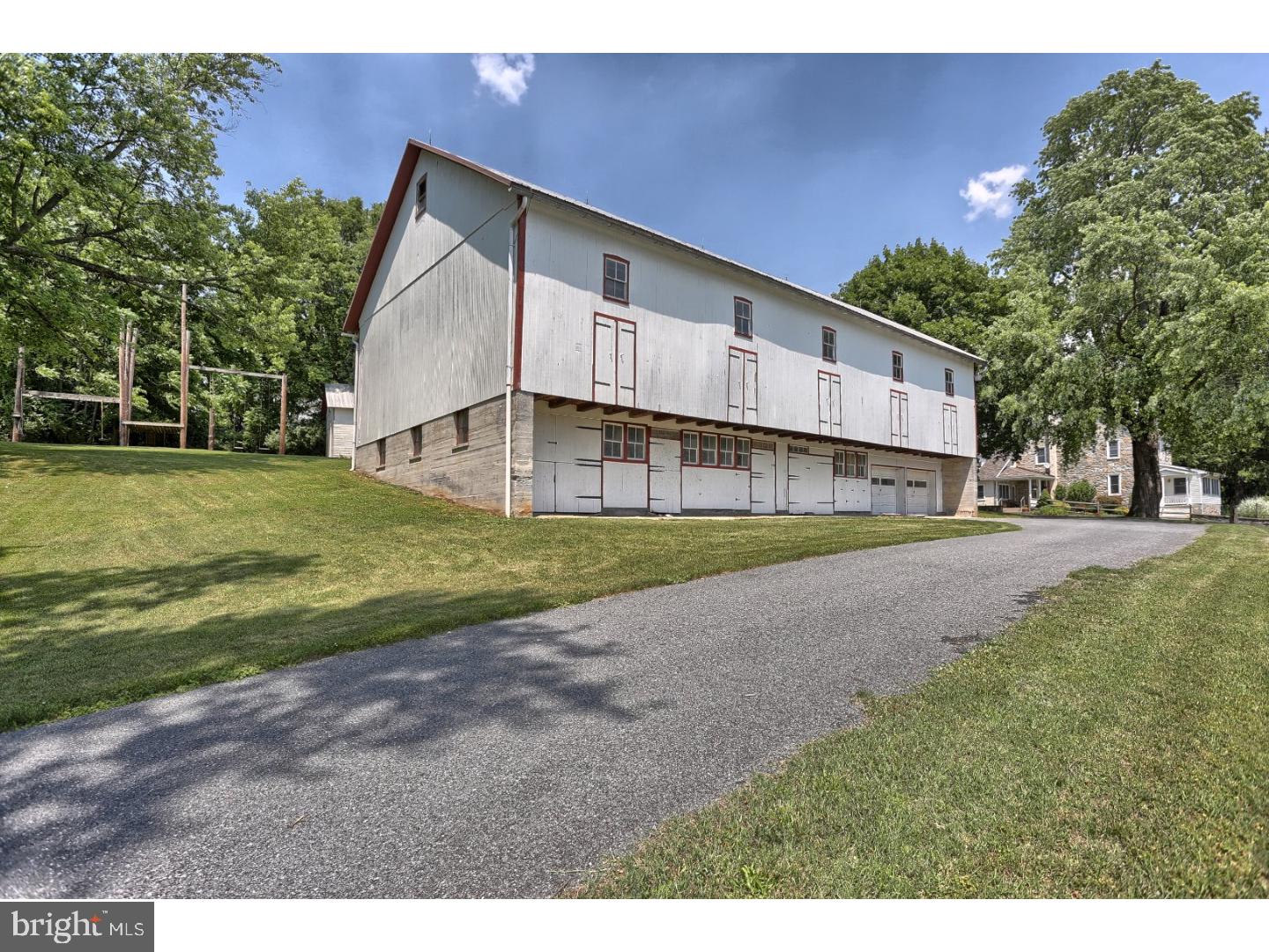 9 Evans Hill Road Reading, PA 19608 - Photo 3 of 25