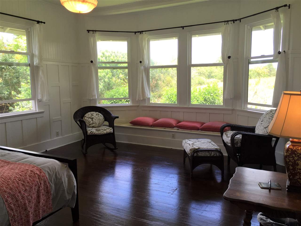 1061 Kokomo Road Haiku, HI 96708 - Photo 10 of 30 a living room with furniture and a window