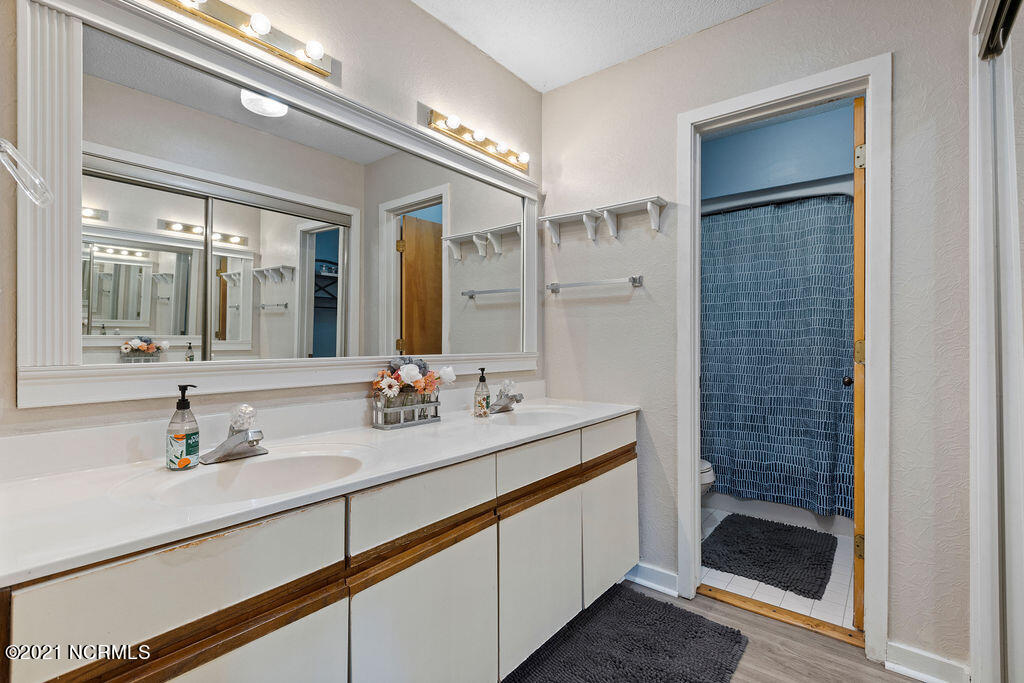 718 Azalea Drive, Unit 453 Hampstead, NC 28443 - Photo 20 of 26 IMG_8402