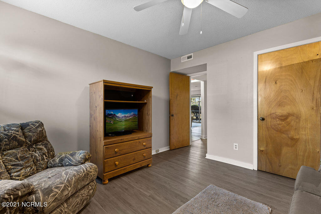 718 Azalea Drive, Unit 453 Hampstead, NC 28443 - Photo 22 of 26 IMG_8408