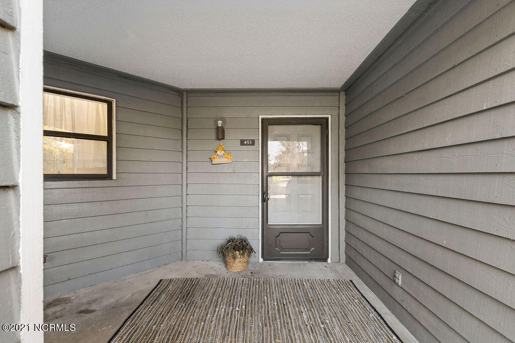 718 Azalea Drive, Unit 453 Hampstead, NC 28443 - Photo 3 of 26 IMG_8429