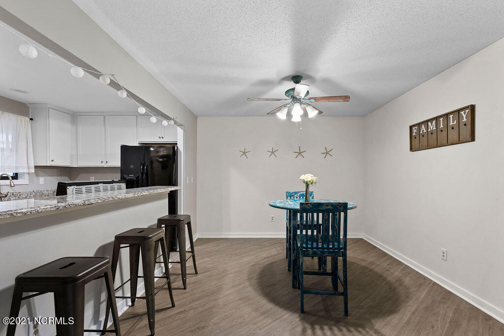 718 Azalea Drive, Unit 453 Hampstead, NC 28443 - Photo 8 of 26 IMG_8366