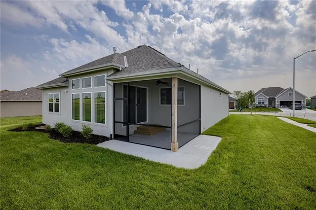 $620,440 | 8216 Northwest 89th Terrace, Kansas City, MO 64153