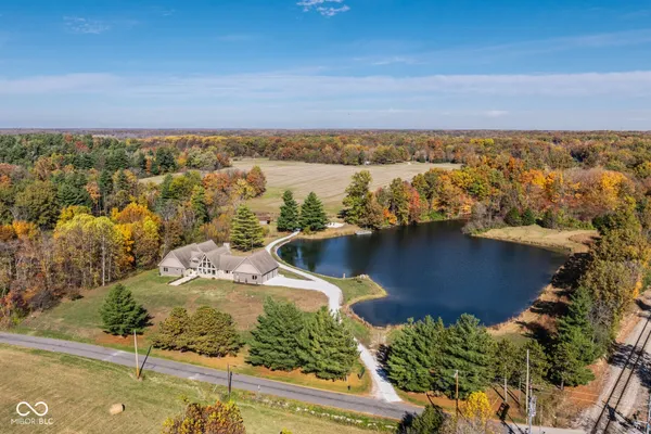 $999,000 | 13808 West County Road 500, Jasonville, IN 47438