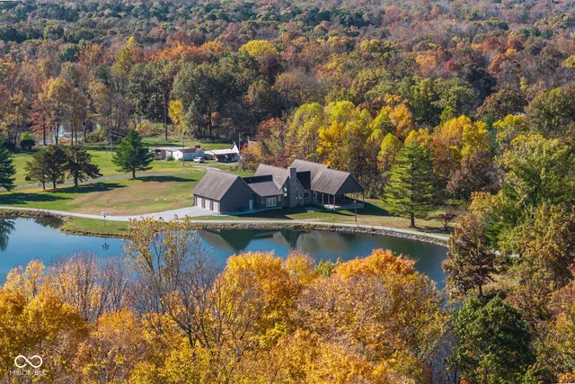 $999,000 | 13808 West County Road 500, Jasonville, IN 47438