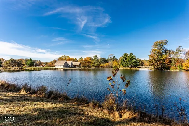 $999,000 | 13808 West County Road 500, Jasonville, IN 47438