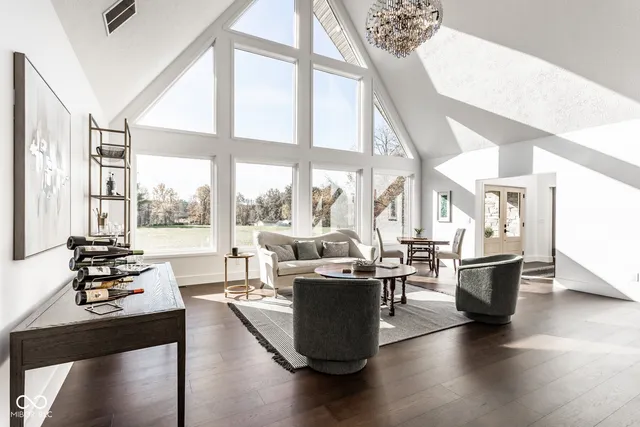 $999,000 | 13808 West County Road 500, Jasonville, IN 47438