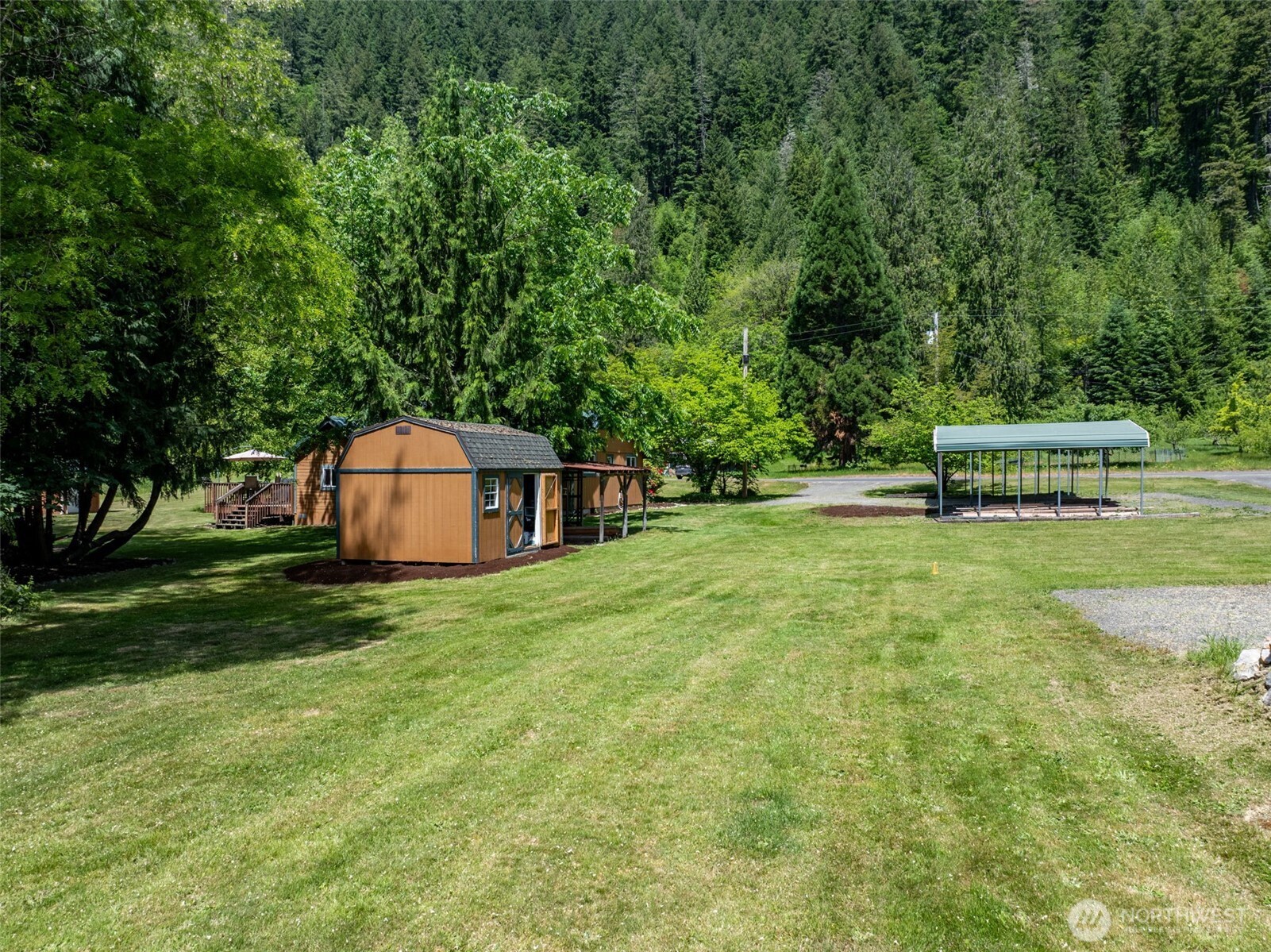1364 Silverbrook Road Randle, WA 98377 - Photo 15 of 40