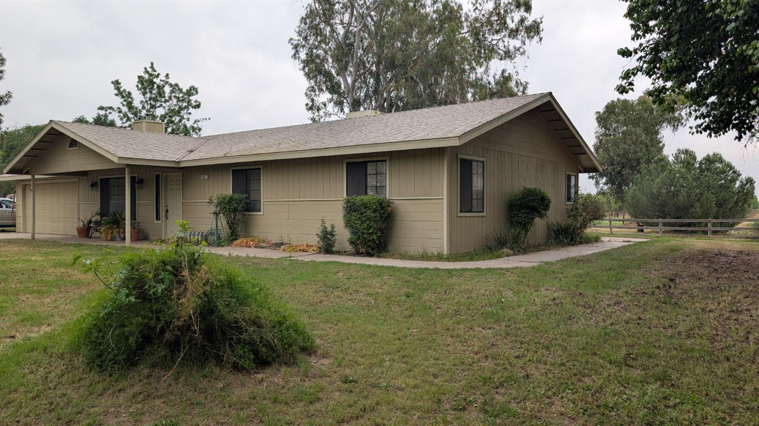 16627 Ida Road Madera, CA 93636 - Photo 3 of 13
