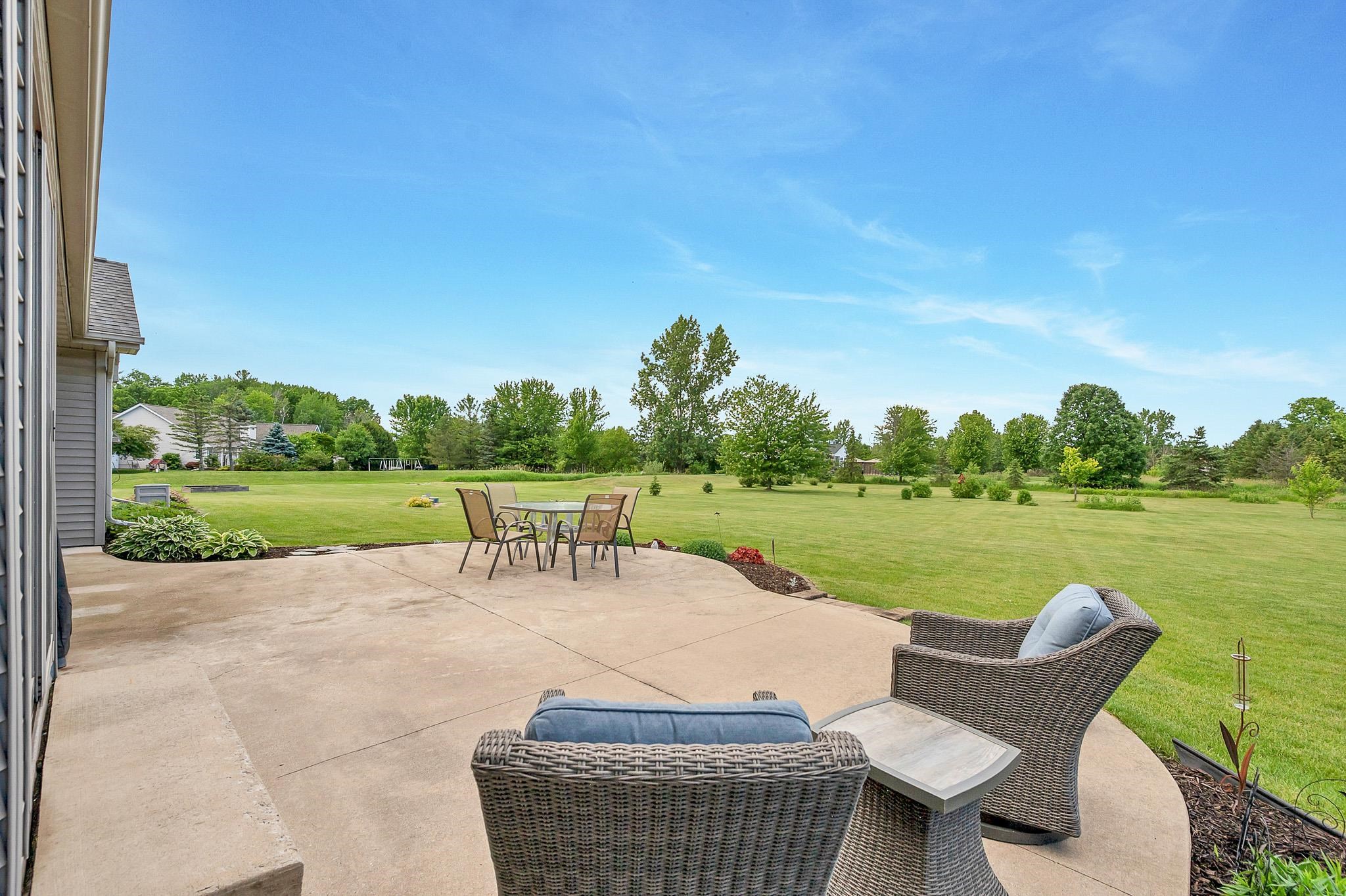 3605 Solitude Road De Pere, WI 54115 - Photo 42 of 58
