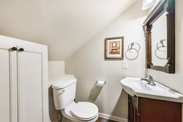 a kitchen that has a cabinets and a stove