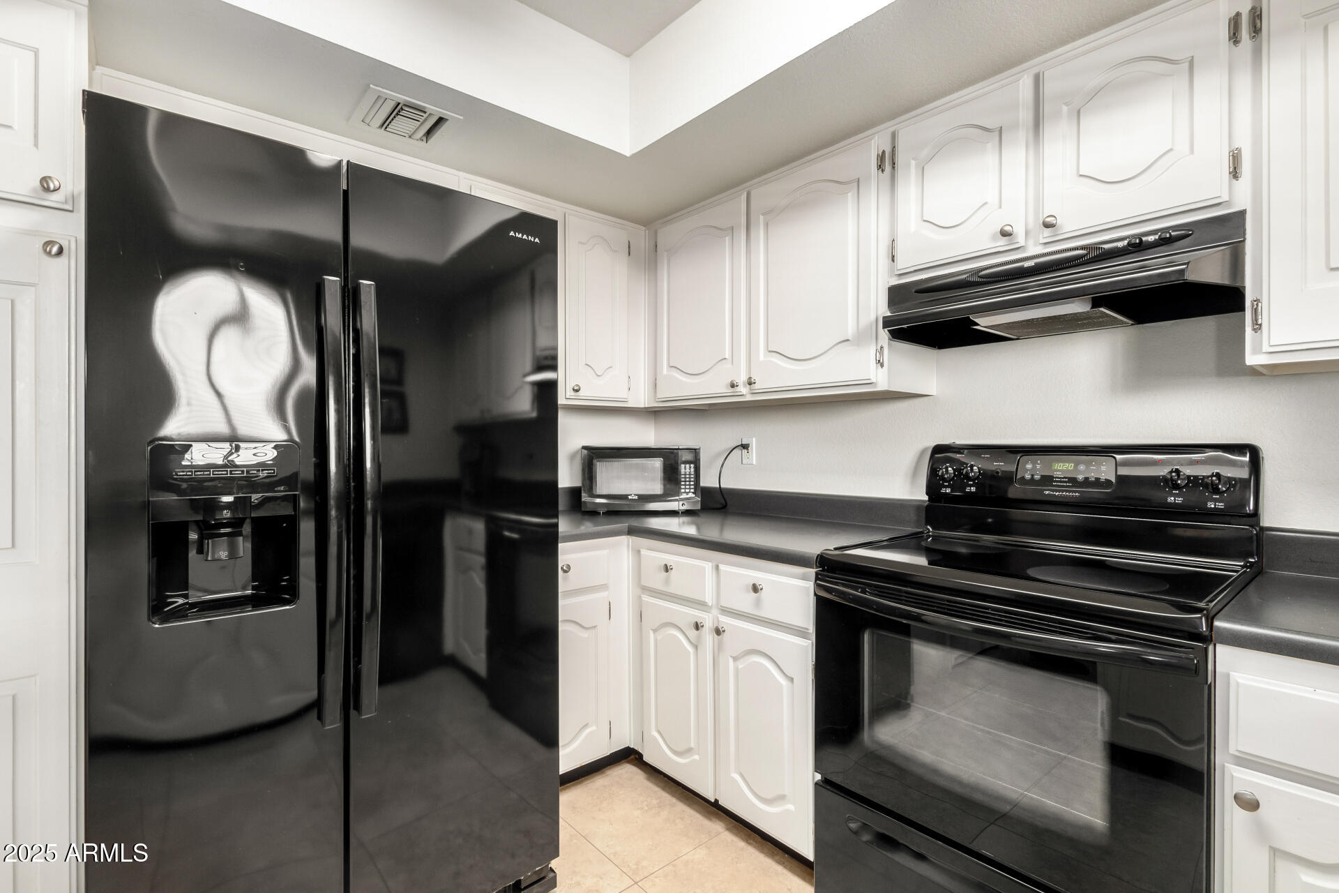 4303 East Cactus Road, Unit 408 Phoenix, AZ 85032 - Photo 7 of 33 07 Kitchen