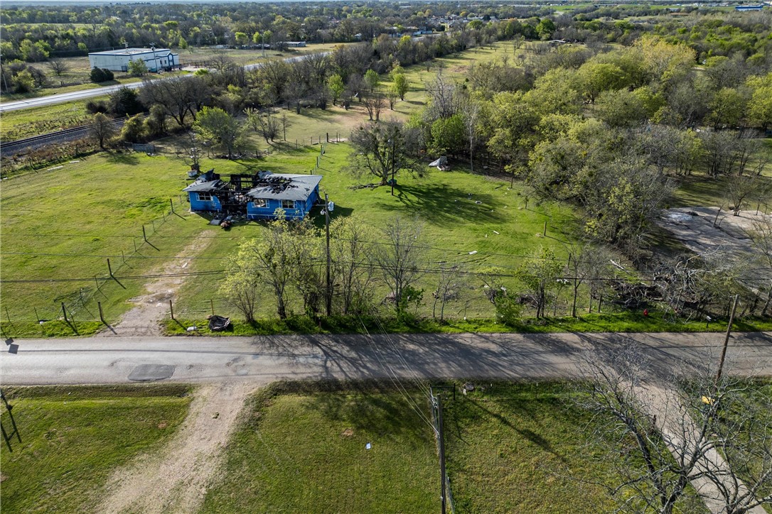 4112 Pecan Lane Waco, TX 76705 - Photo 2 of 5 a view of lake