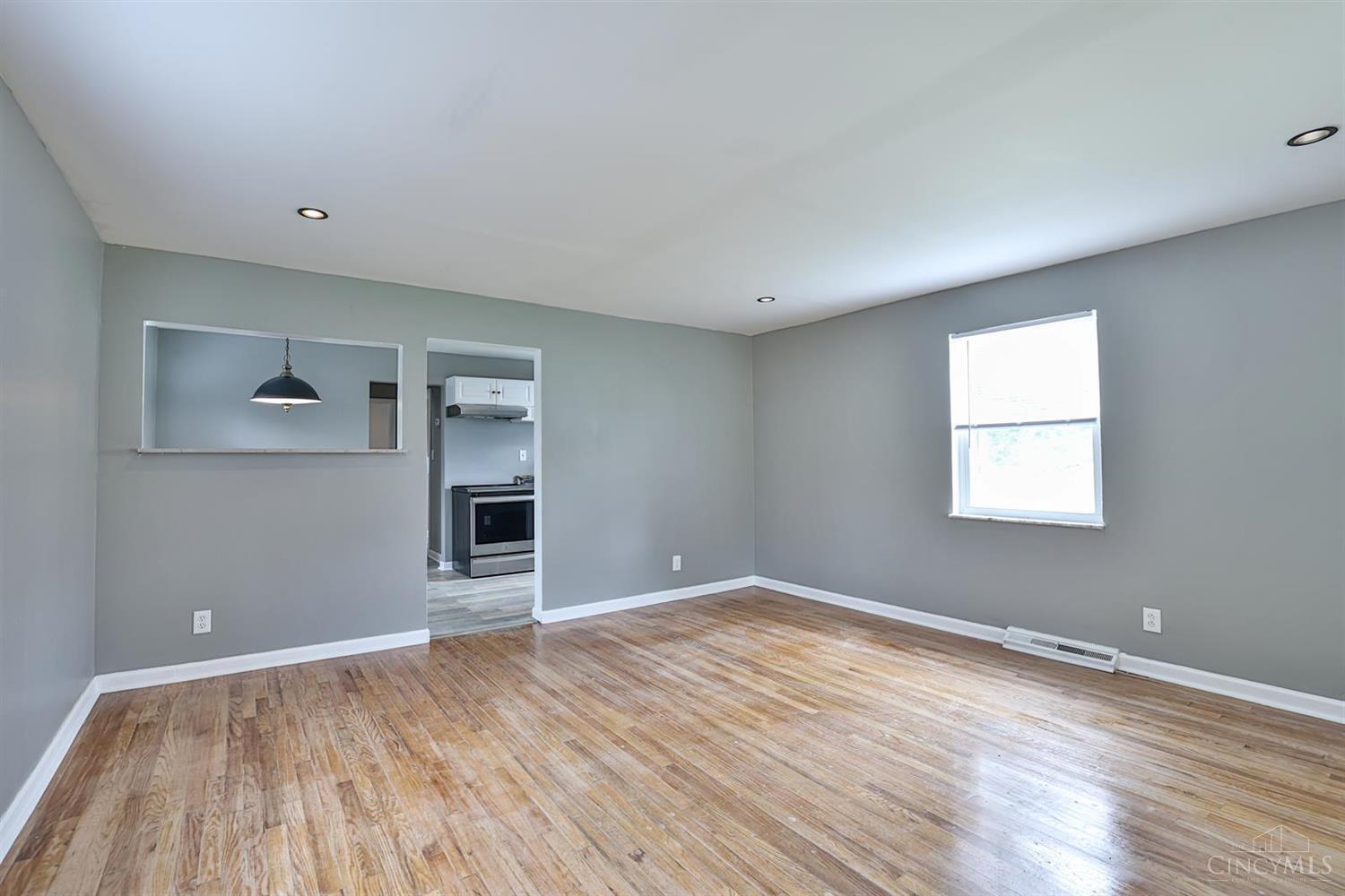 8288 Cheviot Road Cincinnati, OH 45239 - Photo 6 of 21 Gallery Image 6