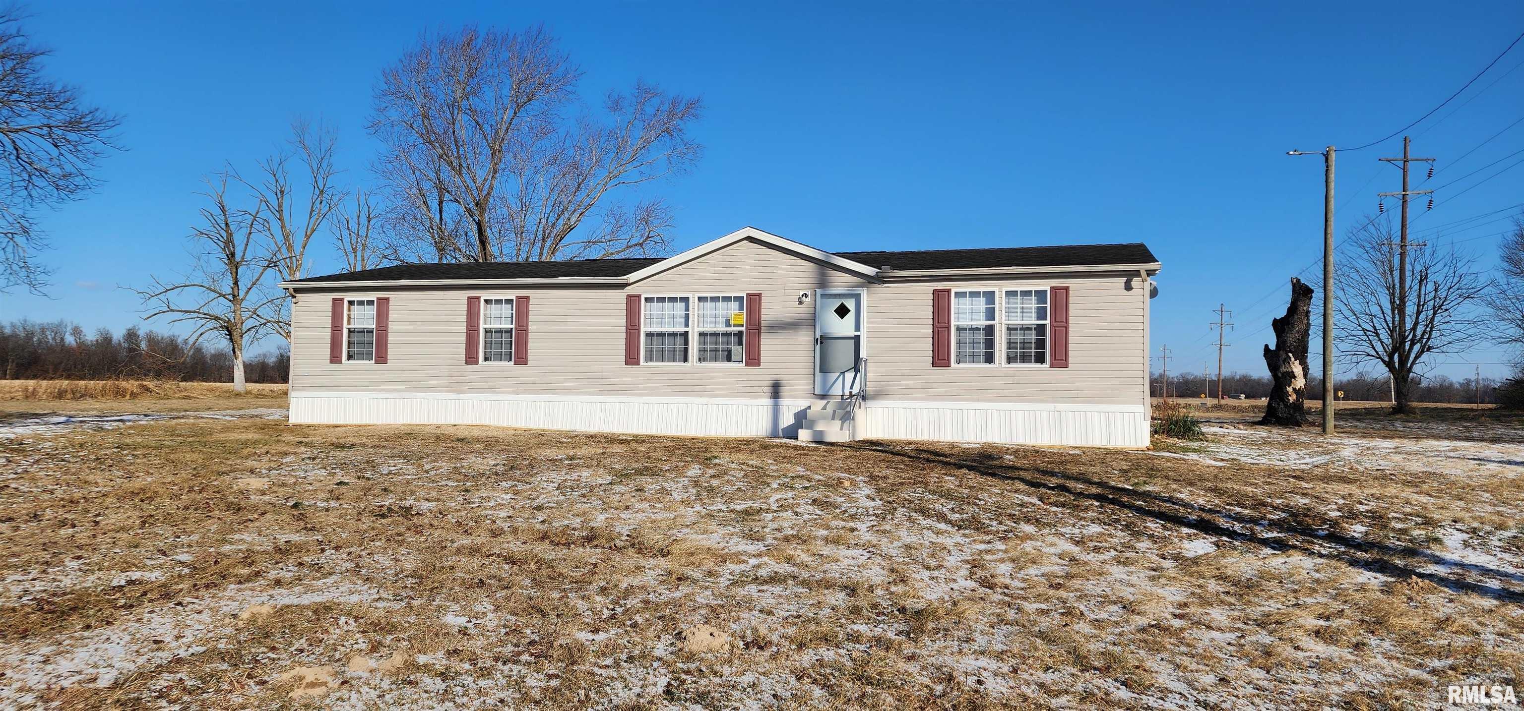 13477 Ruembler Crossing Road Benton, IL 62812 - Photo 3 of 37 Gallery Image 3