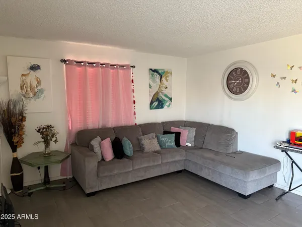 $169,000 | 2687 West Ocotillo Road, Phoenix, AZ 85017