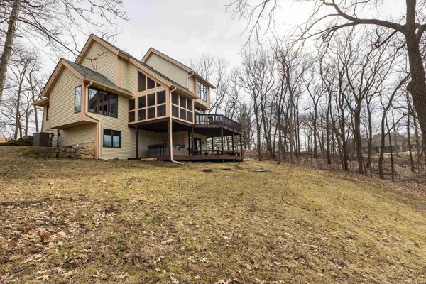 $539,900 | 1 Westview Lane, Galena, IL 61036