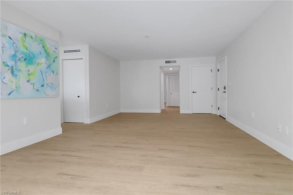 4150 Crayton Road, Unit B3 Naples, FL 34103 - Photo 6 of 19