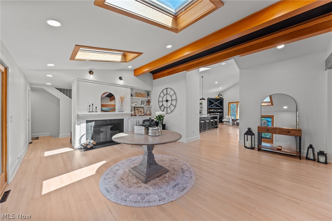 15511 Russell Road Chagrin Falls, OH 44022 - Photo 4 of 50