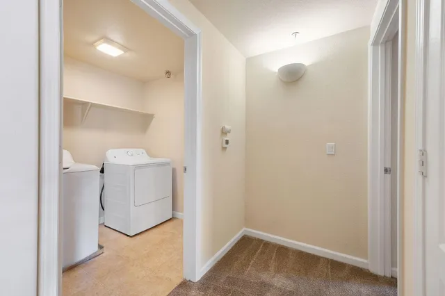 a view of utility room