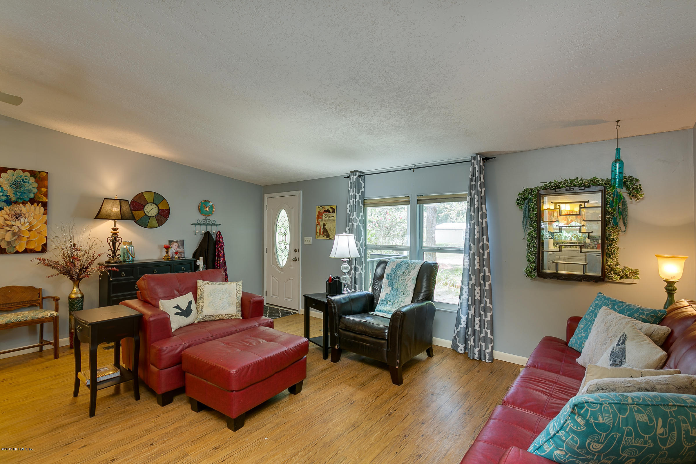 7536 Golf Street Keystone Heights, FL 32656 - Photo 4 of 28 Living Room View 1
