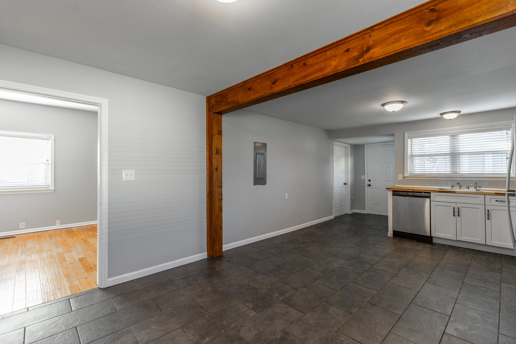 1908 Cleveland Avenue Chattanooga, TN 37404 - Photo 21 of 35 1908 Cleveland Avenue HD-24