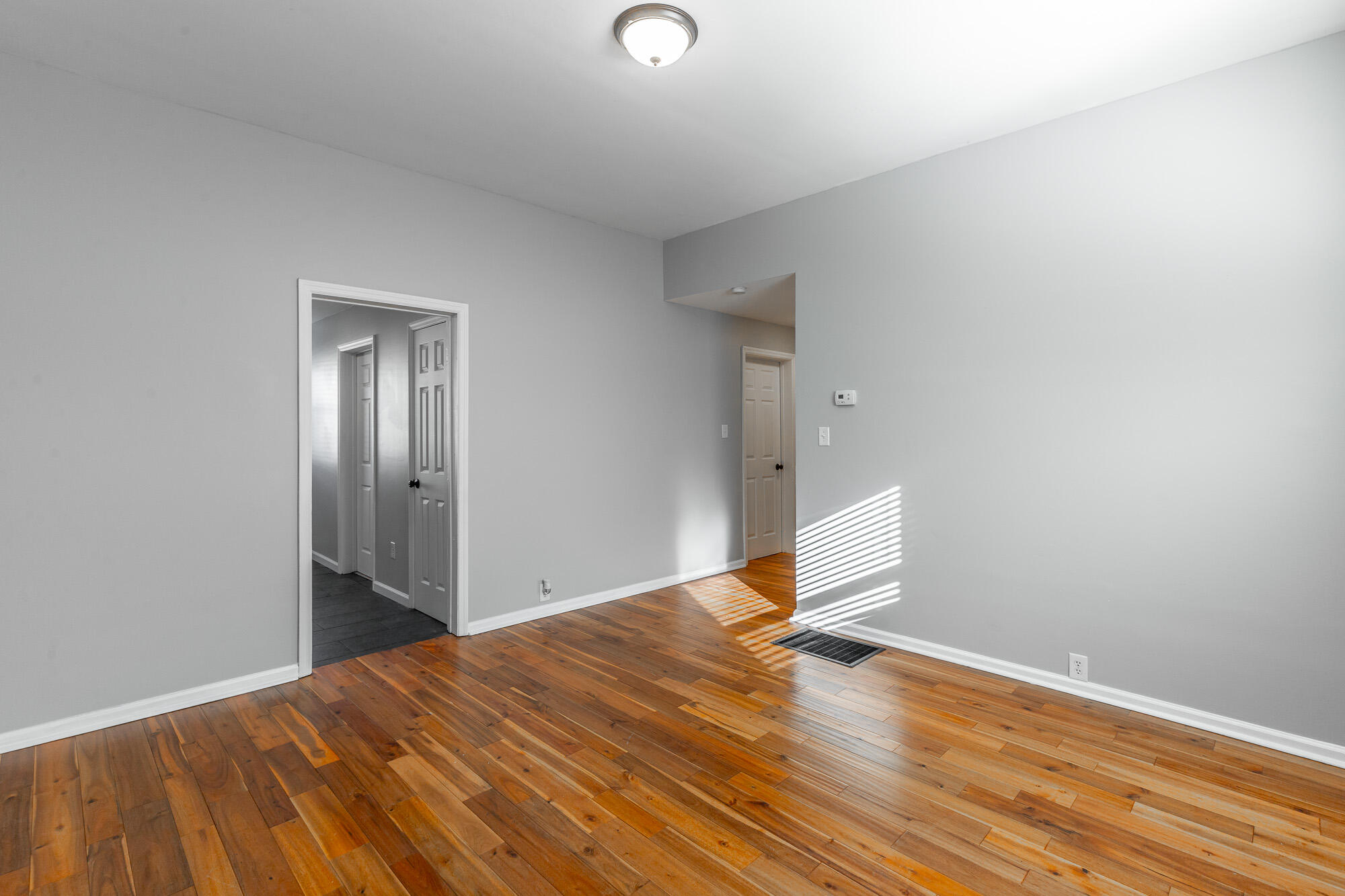 1908 Cleveland Avenue Chattanooga, TN 37404 - Photo 8 of 35 1908 Cleveland Avenue HD-15