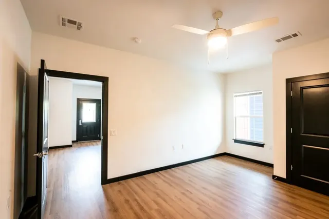 $725 | 715 North 16th Street, Baton Rouge, LA 70802