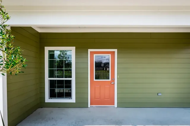 $725 | 715 North 16th Street, Baton Rouge, LA 70802