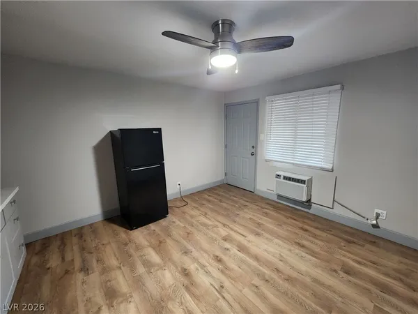 $890 | 311 North 16th Street, Unit 12, Las Vegas, NV 89101
