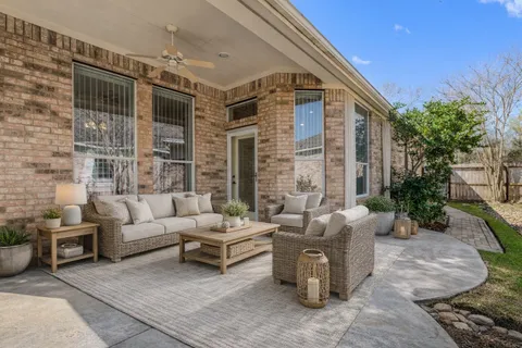 $399,000 | 34 Sovereign Way, Conroe, TX 77384