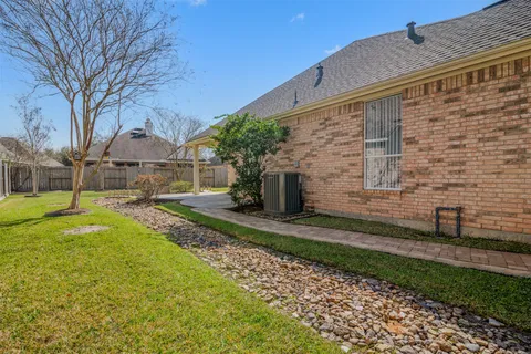 $399,000 | 34 Sovereign Way, Conroe, TX 77384