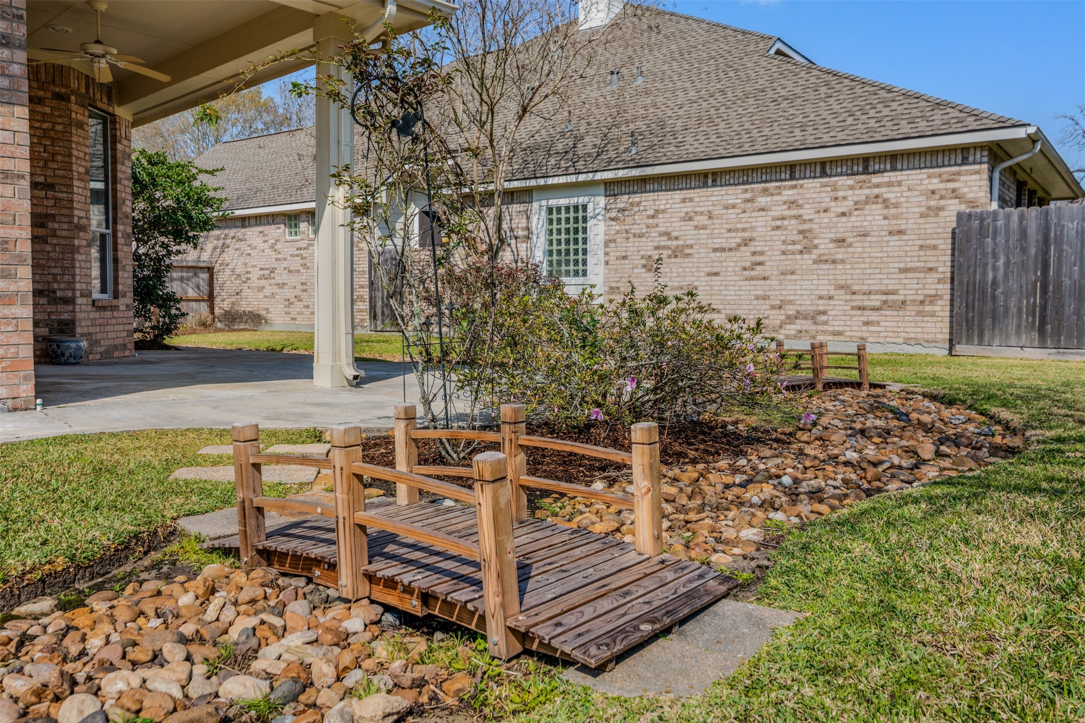 34 Sovereign Way Conroe, TX 77384 - Photo 30 of 49