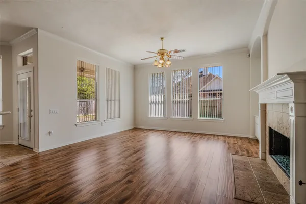 $389,000 | 34 Sovereign Way, Conroe, TX 77384