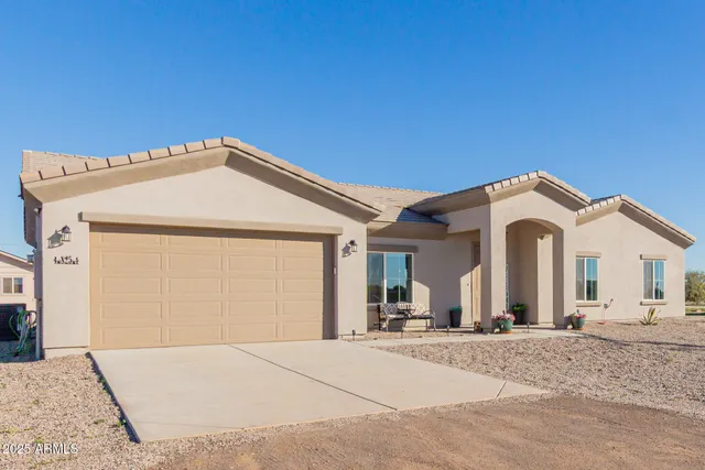 a view of a house with a outdoor space